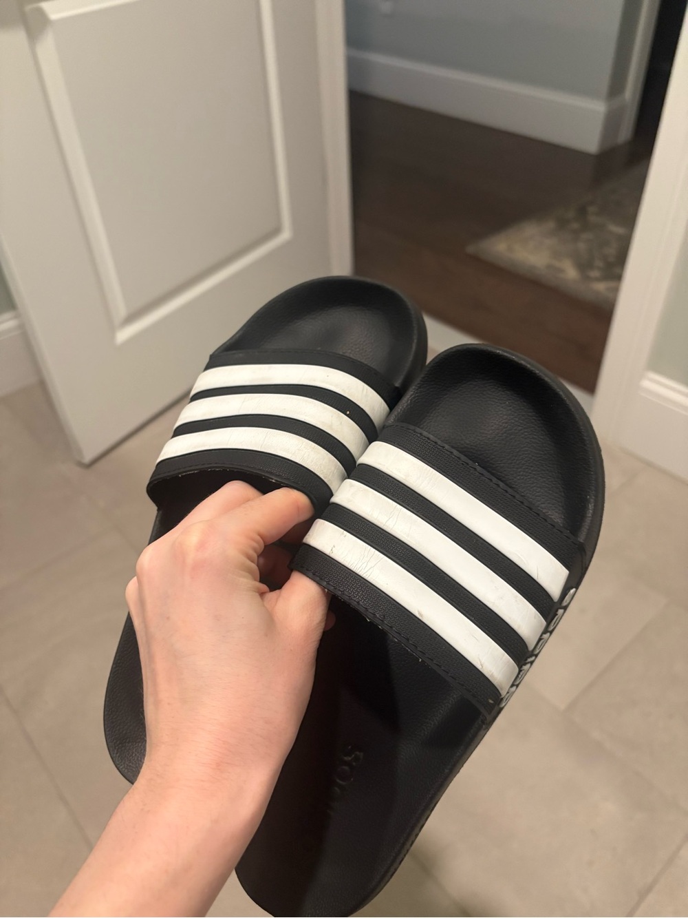 Unisex Black and White Adidas Slide Sandals (mens size 7)